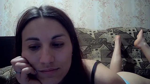 kiss lovely  online show from 16, 3, 2026