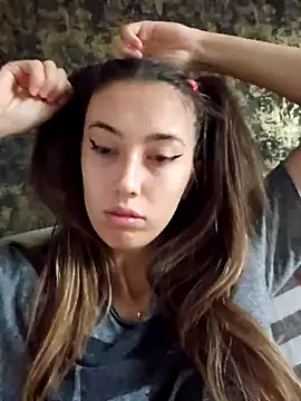 Virgin Pussy Horny online show from 6, 10, 2025