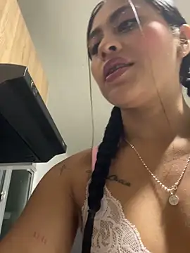 LuluMonroe Eup online show from 14, 11, 2025