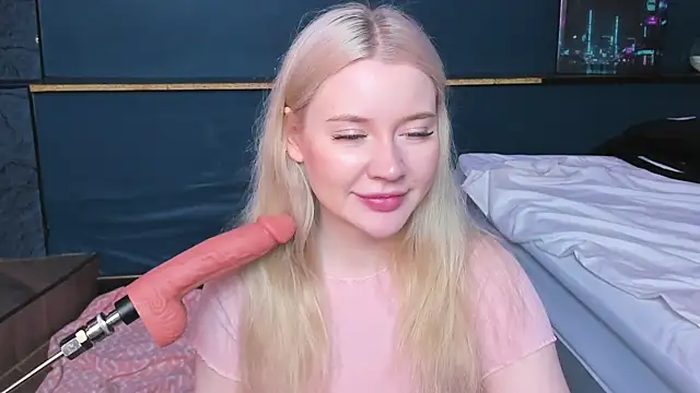 Lillie Berry online show from 8, 4, 2026