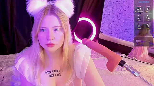 Lillie Berry online show from 26, 11, 2025