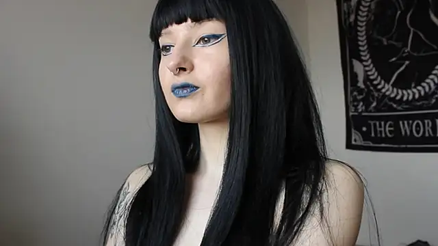 Snapshot of midnightsiren777 chatting on 26, 4, 2026 midnightsiren777 online show from 26, 4, 2026