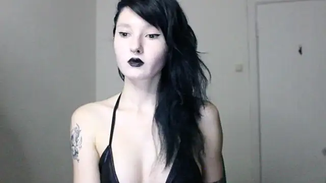 midnightsiren777 online show from 14, 11, 2025