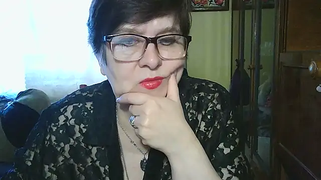 VeronicaGold511 online show from 5, 4, 2026