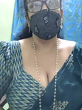 Snapshot of sweet-lotus chatting on 9, 11, 2025 sweet-lotus online show from 9, 11, 2025