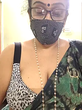 Snapshot of sweet-lotus chatting on 7, 11, 2025 sweet-lotus online show from 7, 11, 2025