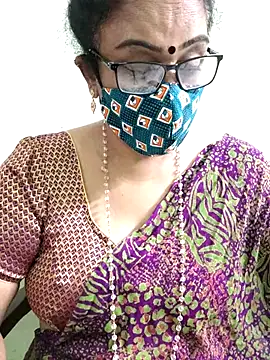 Snapshot of sweet-lotus chatting on 7, 10, 2025 sweet-lotus online show from 7, 10, 2025