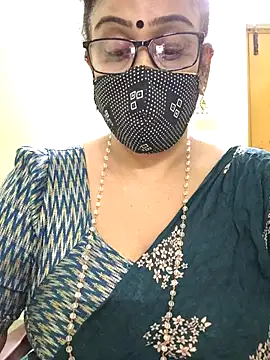 Snapshot of sweet-lotus chatting on 9, 11, 2025 sweet-lotus online show from 9, 11, 2025