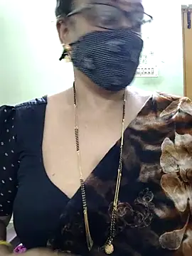 Snapshot of sweet-lotus chatting on 14, 11, 2025 sweet-lotus online show from 14, 11, 2025