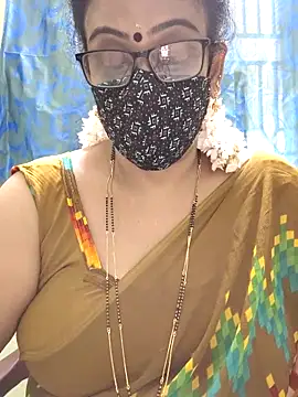 Snapshot of sweet-lotus chatting on 4, 12, 2025 sweet-lotus online show from 4, 12, 2025