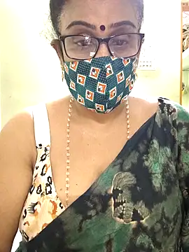 Snapshot of sweet-lotus chatting on 8, 10, 2025 sweet-lotus online show from 8, 10, 2025