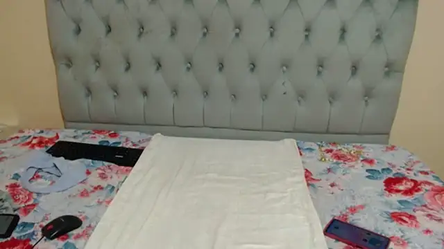 Babysex32 online show from 8, 2, 2026