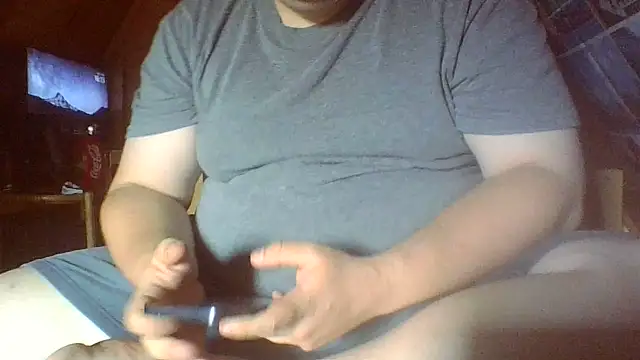 Snapshot of chubbyDavid1998 chatting on 17, 7, 2026 chubbyDavid1998 online show from 17, 7, 2026