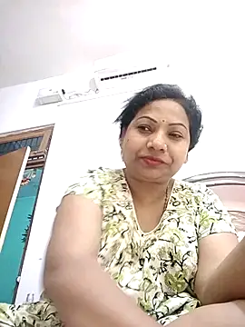 Cute-Janvi20 online show from 15, 4, 2026