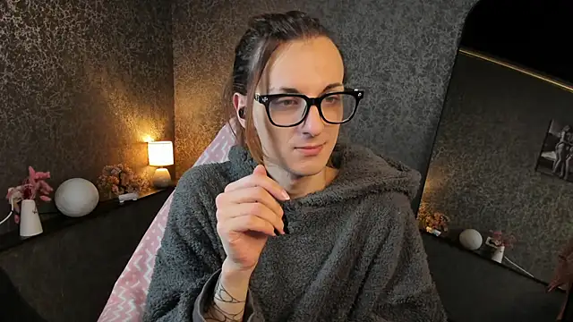 Anjela Botton online show from 6, 3, 2026