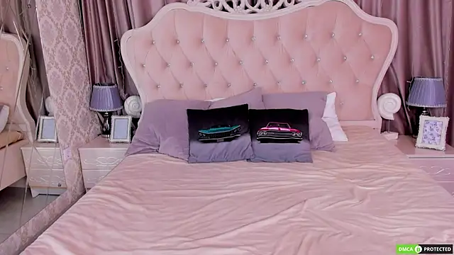 FelixCurtis online show from 16, 9, 2025