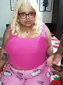 Snapshot of _Pinkiechubby chatting on 8, 8, 2026 Pinkiechubby online show from 8, 8, 2026