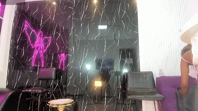 Nini Beyker online show from 20, 2, 2026