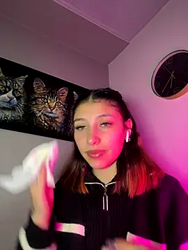Snapshot of AriaBliss- chatting on 15, 9, 2025 AriaBliss- online show from 15, 9, 2025
