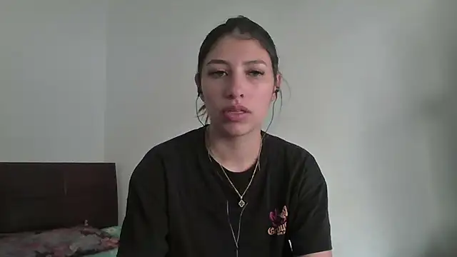 Snapshot of AriaBliss- chatting on 29, 9, 2025 AriaBliss- online show from 29, 9, 2025