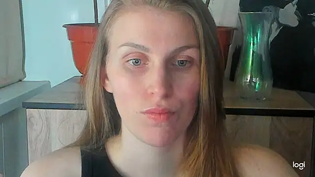 Snapshot of JuliaMuuun chatting on 29, 5, 2026 JuliaMuuun online show from 29, 5, 2026