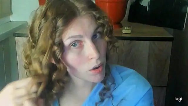 JuliaMuuun online show from 15, 5, 2026
