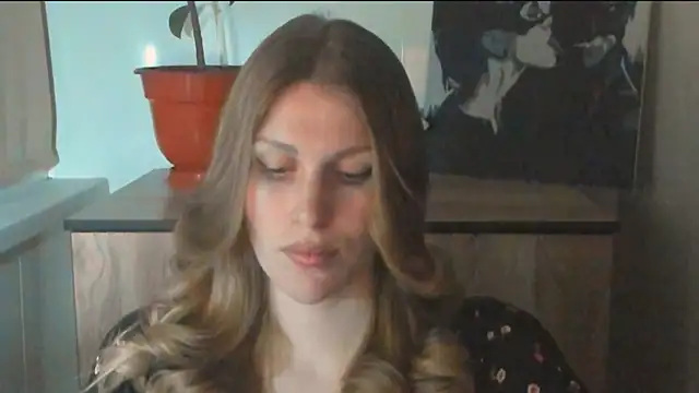 JuliaMuuun online show from 18, 3, 2026