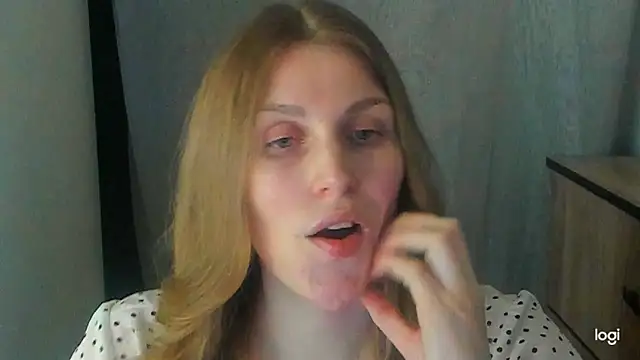 Snapshot of JuliaMuuun chatting on 9, 6, 2026 JuliaMuuun online show from 9, 6, 2026