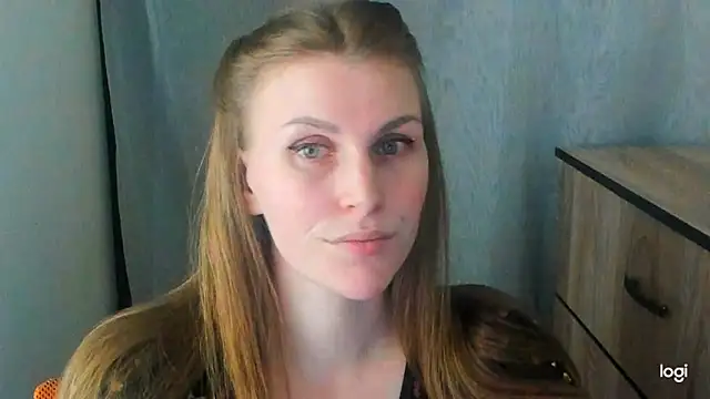 Snapshot of JuliaMuuun chatting on 13, 6, 2026 JuliaMuuun online show from 13, 6, 2026