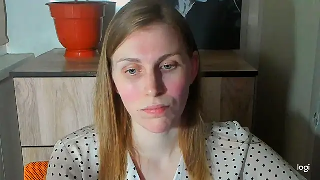 Snapshot of JuliaMuuun chatting on 13, 7, 2026 JuliaMuuun online show from 13, 7, 2026
