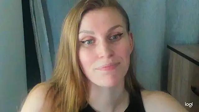 Snapshot of JuliaMuuun chatting on 11, 6, 2026 JuliaMuuun online show from 11, 6, 2026
