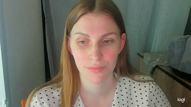 Snapshot of JuliaMuuun chatting on 28, 6, 2026 JuliaMuuun online show from 28, 6, 2026