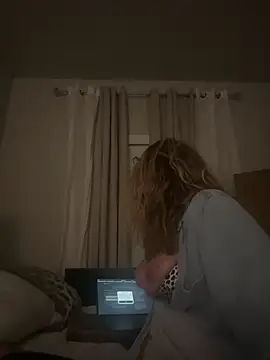 BaddieBossXX2 online show from 9, 4, 2026