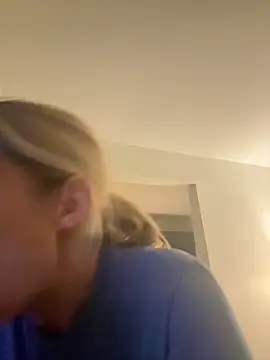 BaddieBossXX2 online show from 5, 12, 2025