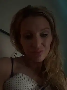 Snapshot of BaddieBossXX2 chatting on 6, 6, 2026 BaddieBossXX2 online show from 6, 6, 2026