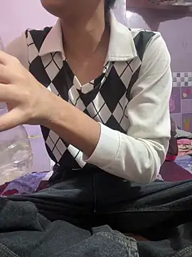 Snapshot of Sandhya_77 chatting on 20, 5, 2026 Sandhya 77 online show from 20, 5, 2026