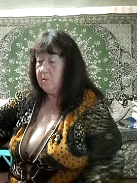 CrystalLime6411 online show from 29, 11, 2025