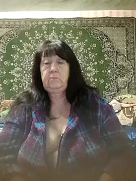 CrystalLime6411 online show from 13, 10, 2025