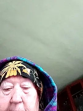 CrystalLime6411 online show from 22, 12, 2025