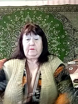 CrystalLime6411 online show from 15, 1, 2026