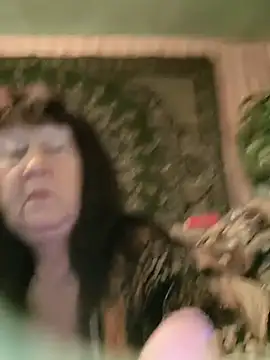 CrystalLime6411 online show from 5, 4, 2026