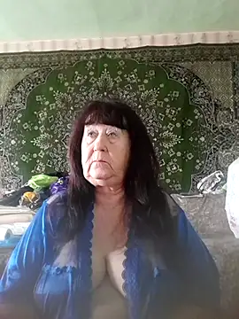 CrystalLime6411 online show from 3, 11, 2025