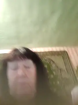 CrystalLime6411 online show from 31, 10, 2025