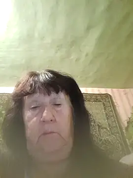 CrystalLime6411 online show from 31, 10, 2025