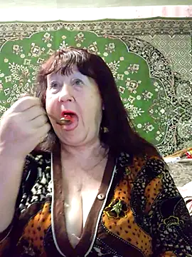 CrystalLime6411 online show from 8, 1, 2026