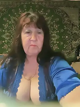 CrystalLime6411 online show from 3, 6, 2026