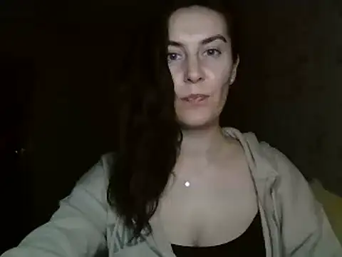 Snapshot of KatalinaQE chatting on 24, 10, 2025 KatalinaQE online show from 24, 10, 2025