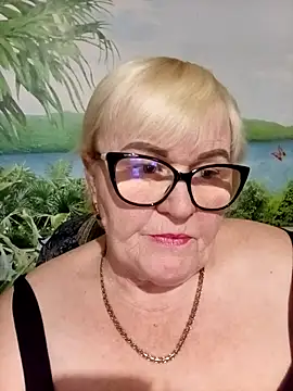 VioletSweet5566 online show from 13, 4, 2026