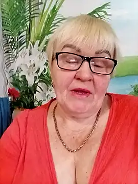 VioletSweet5566 online show from 11, 1, 2026