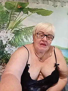 VioletSweet5566 online show from 18, 7, 2026